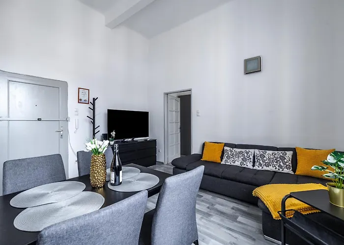 Appartement Panoramic Top-floor With Citadella & Liberty Statue View