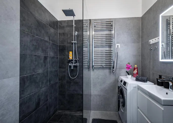 Appartement Panoramic Top-floor With Citadella & Liberty Statue View *
