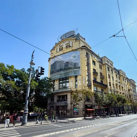 Panoramic Top-floor With Citadella & Liberty Statue View