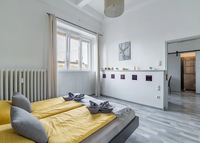 Panoramic Top-floor With Citadella & Liberty Statue View Apartament Budapesta