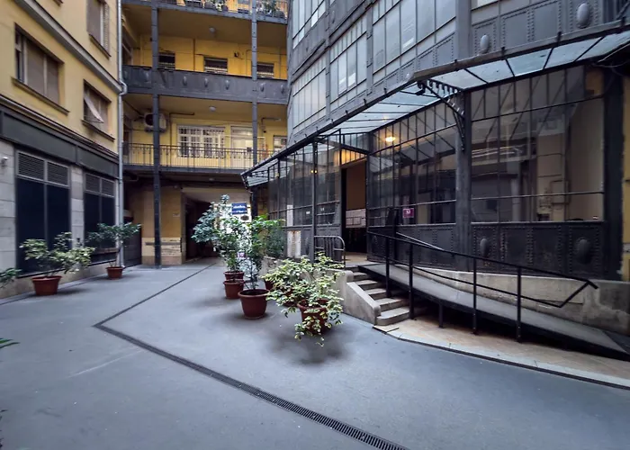 Panoramic Top-floor With Citadella & Liberty Statue View Budapesta